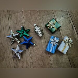 Vintage Elegant Christmas Ornament Set